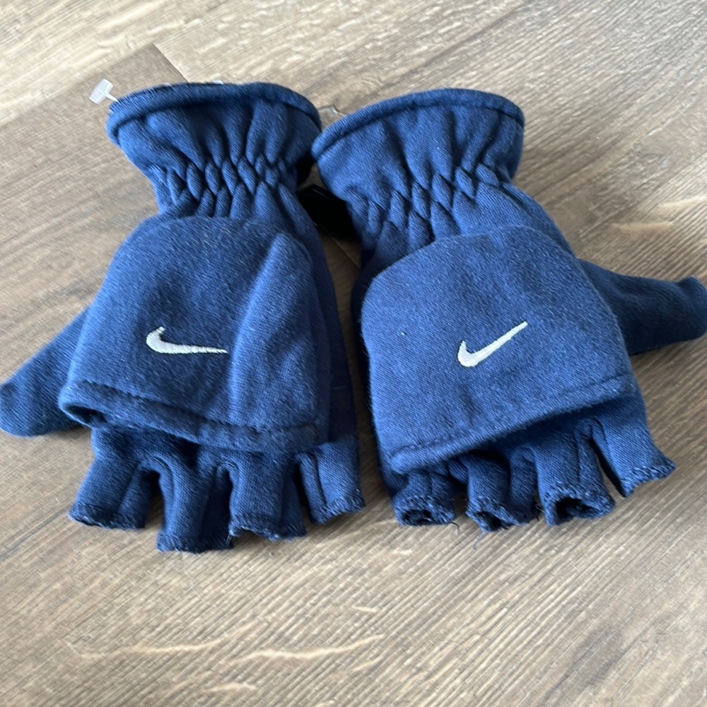 Nike kids (youth) mitten/fingerless gloves